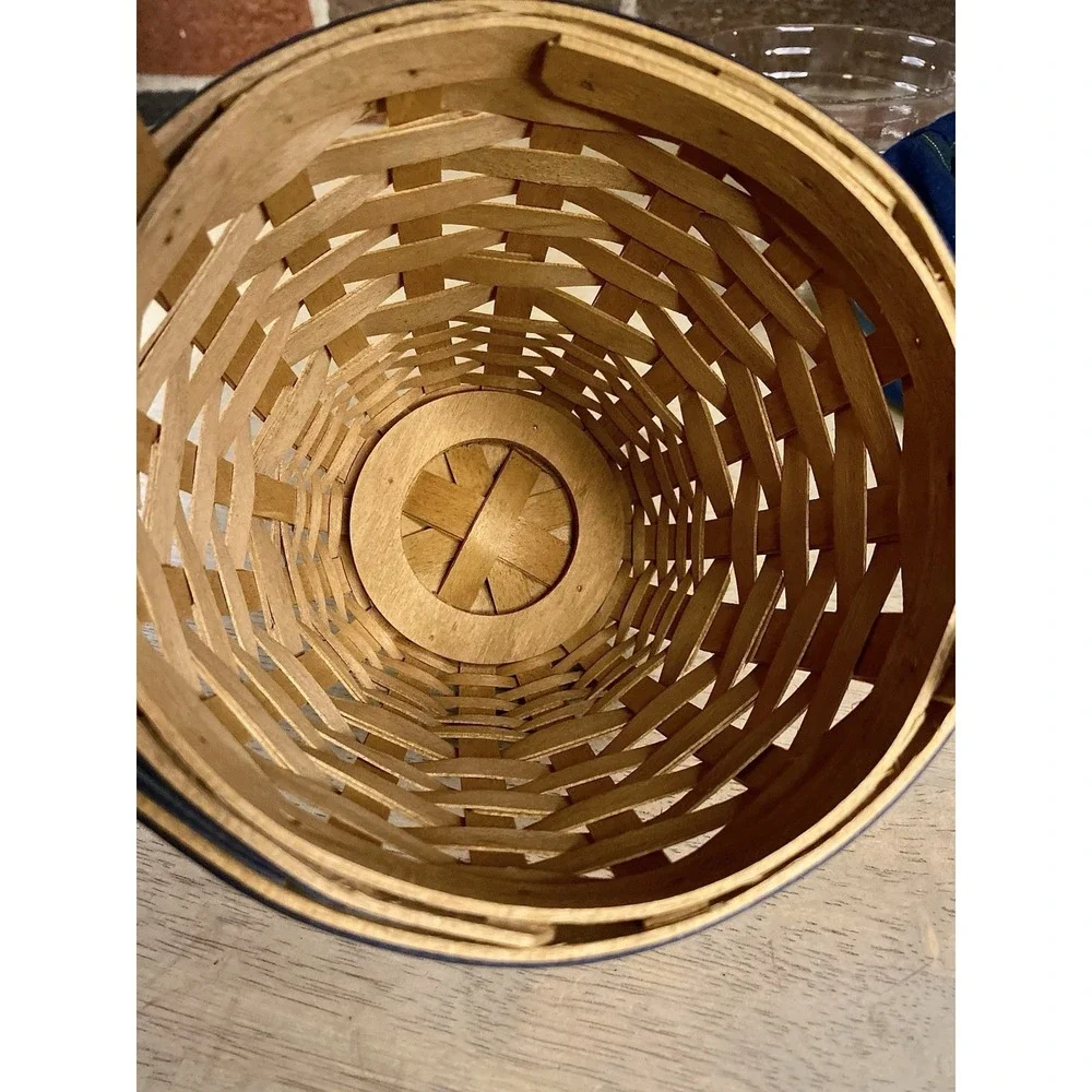 Longaberger 2004‎ Collectors Club Collectors Edition Basket, Liner & Protector